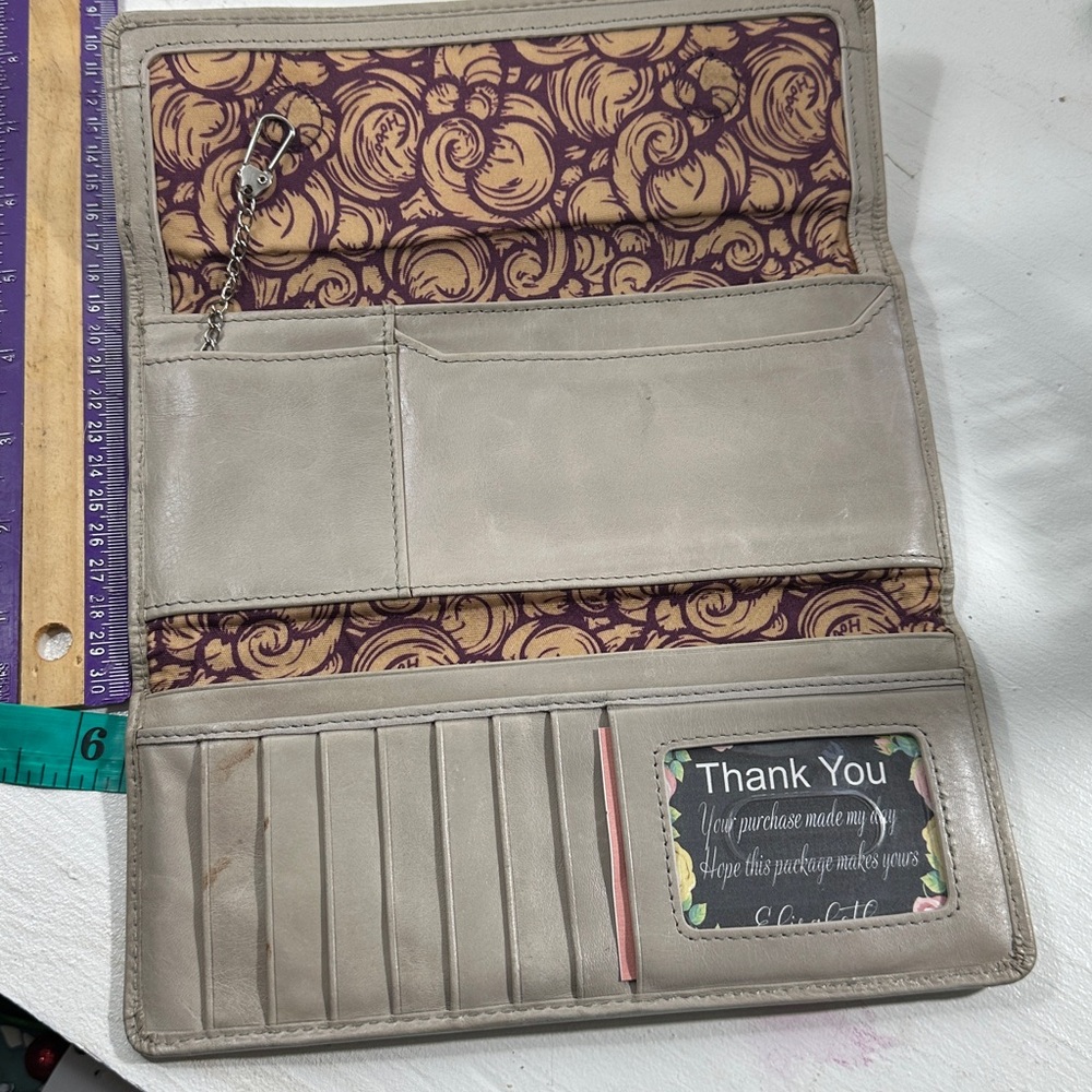 HOBO International taupe/beige long leather wallet Clutch - Picture 5 of 6